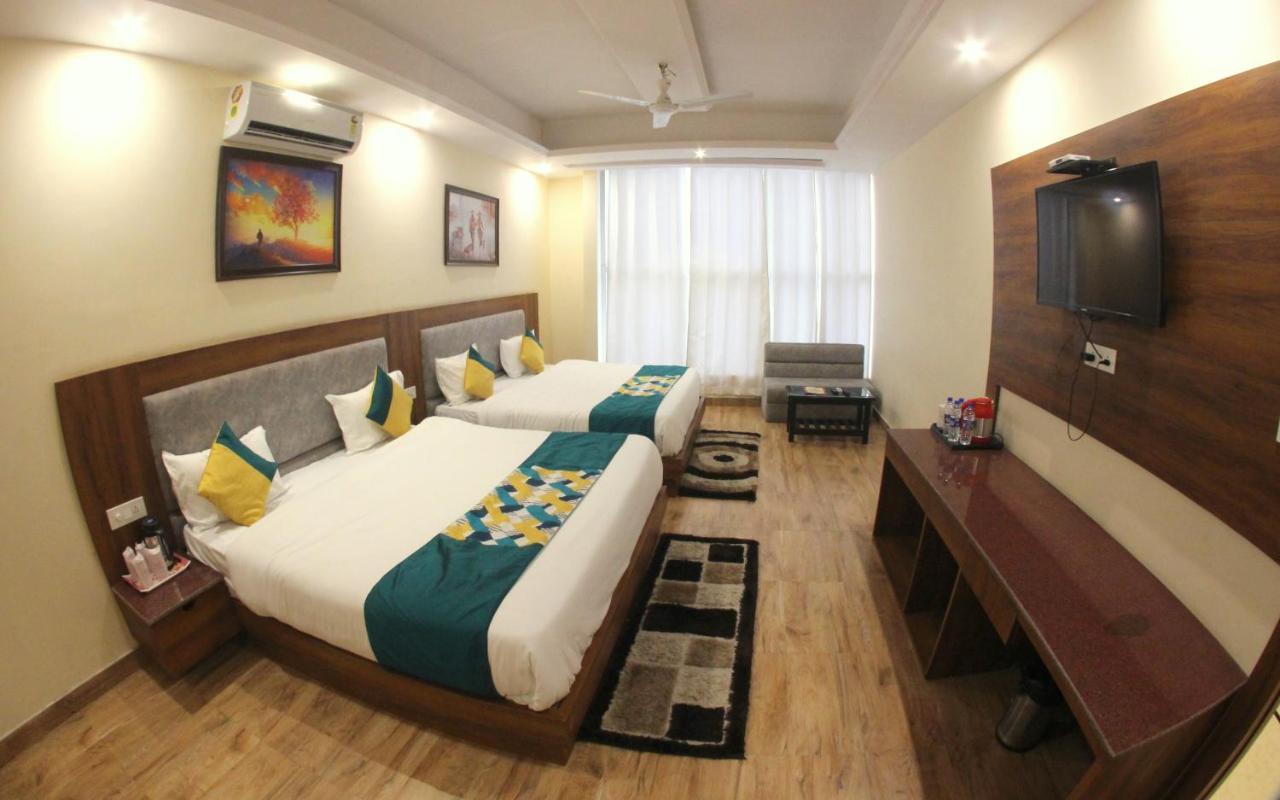 The Royal Bhumesh Hotel Katra  Buitenkant foto