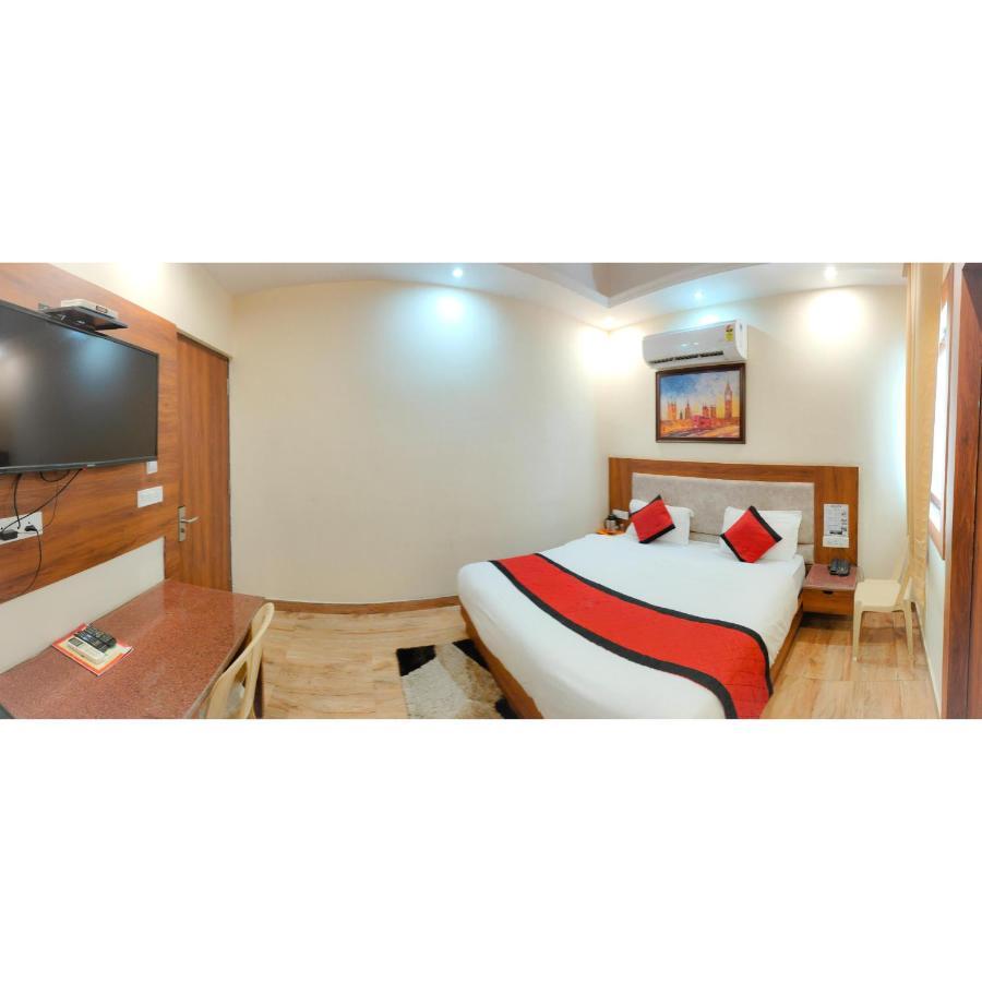 The Royal Bhumesh Hotel Katra  Buitenkant foto