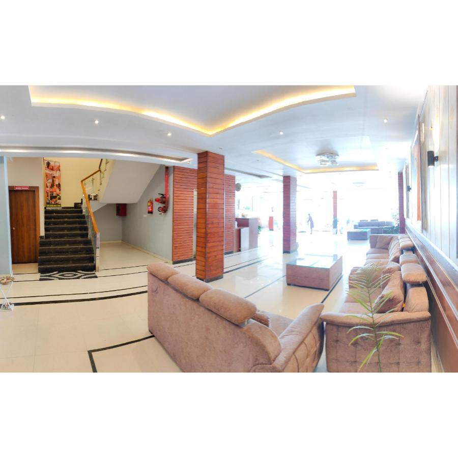 The Royal Bhumesh Hotel Katra  Buitenkant foto