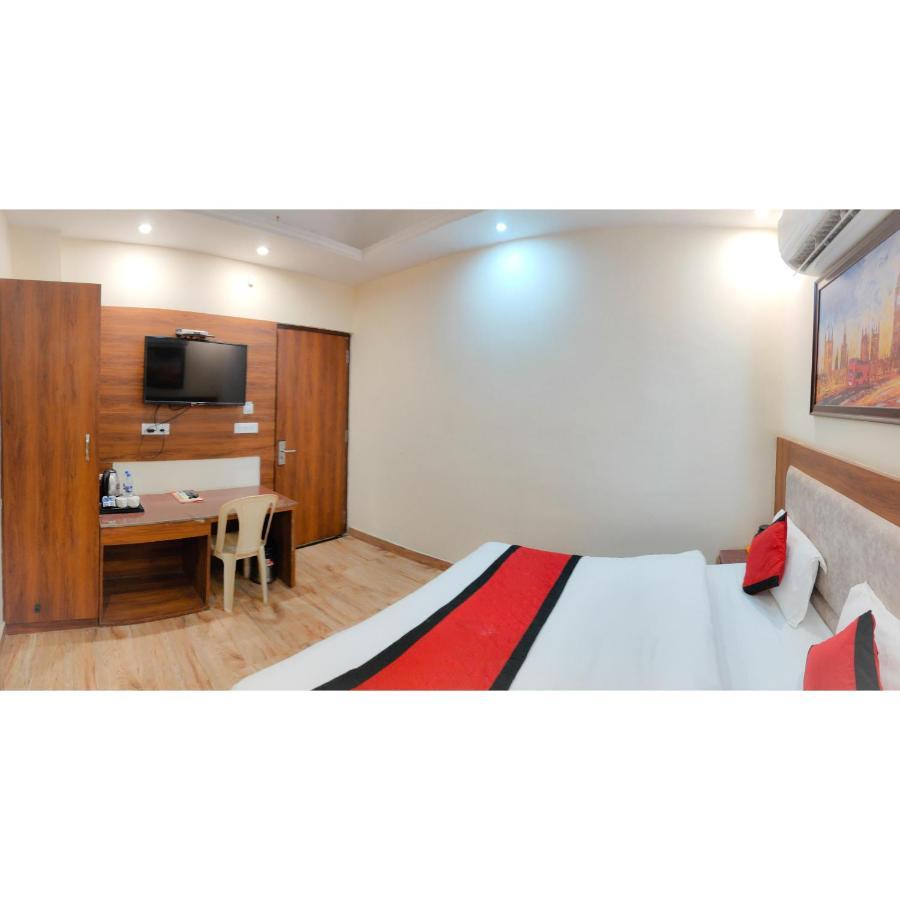 The Royal Bhumesh Hotel Katra  Buitenkant foto